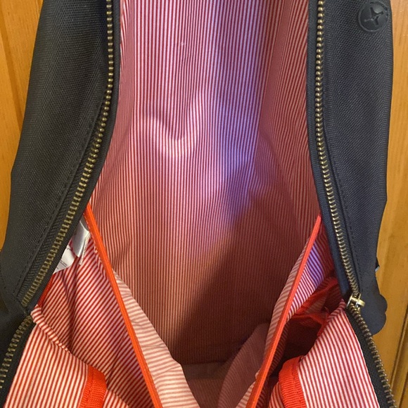 Herschel Supply Settlement Backpack Black Gold Zippers - Picture 7 of 9